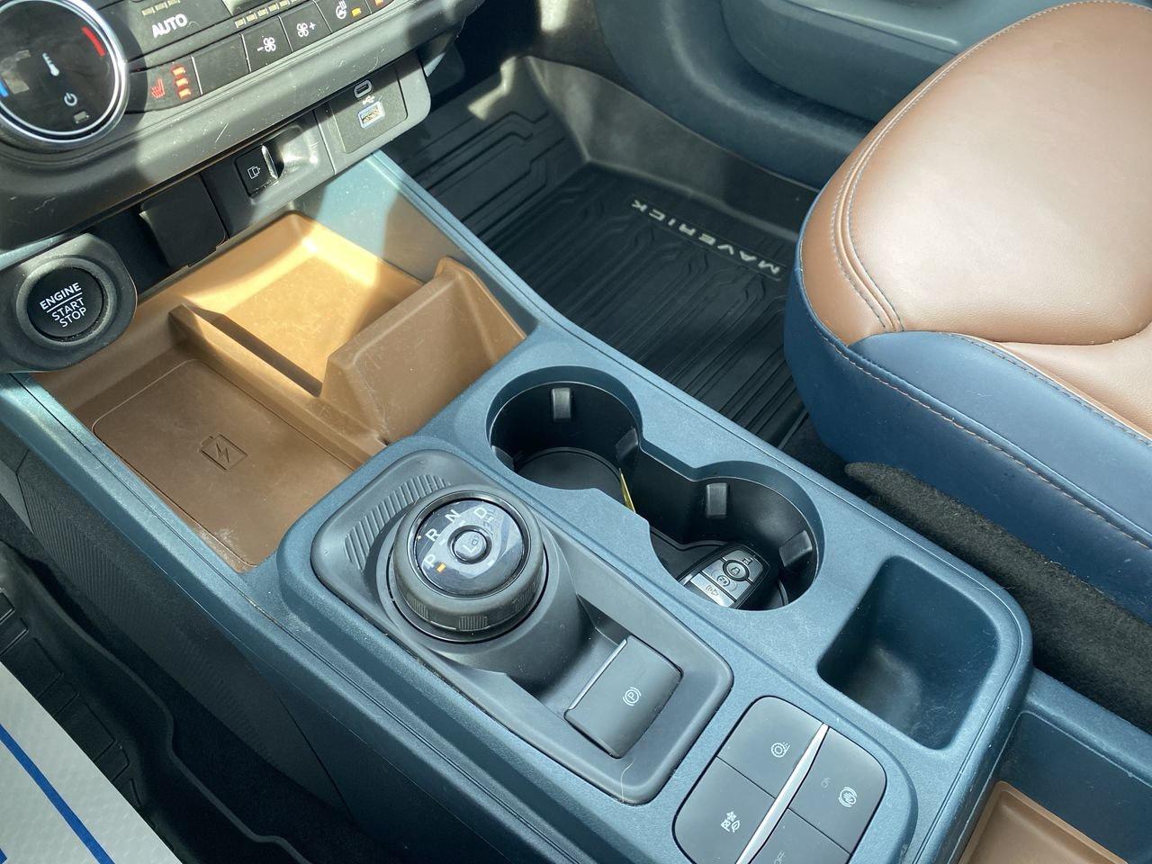 2023 Ford Maverick Lariat Photo