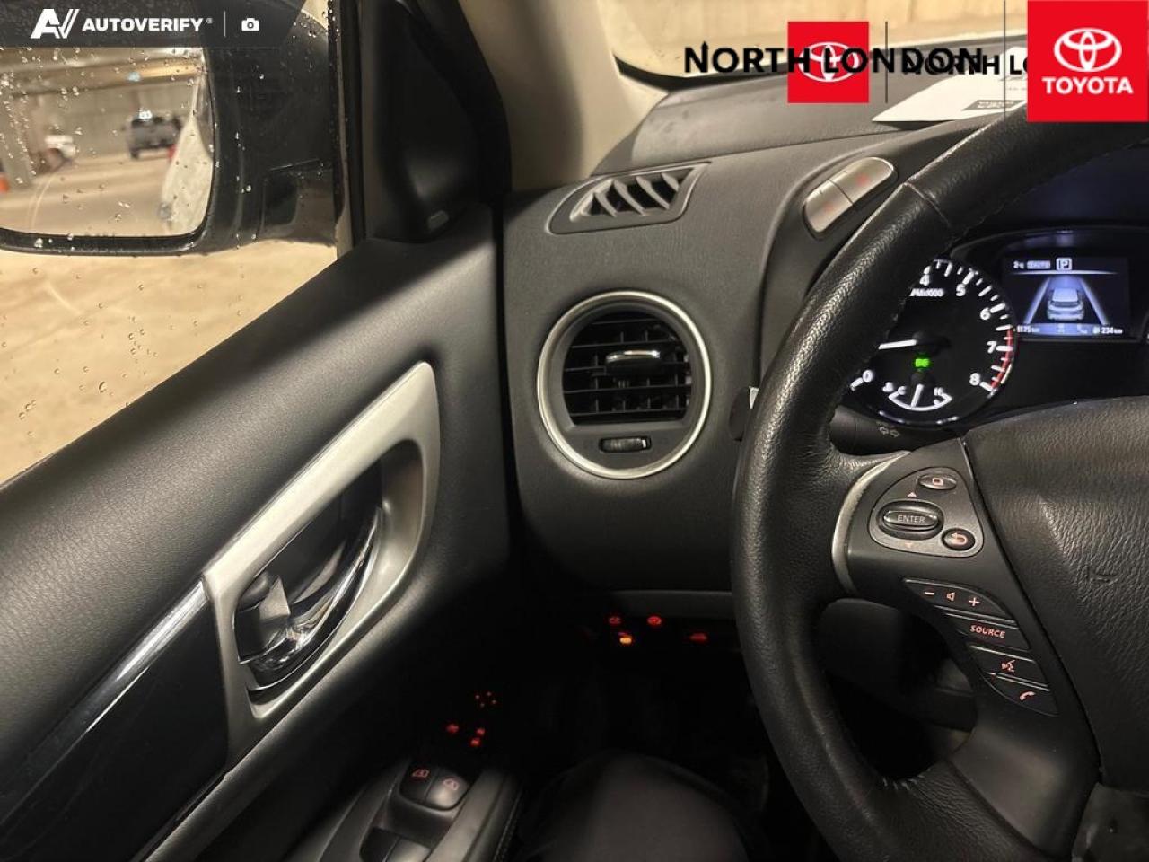 2018 Nissan Pathfinder  Photo