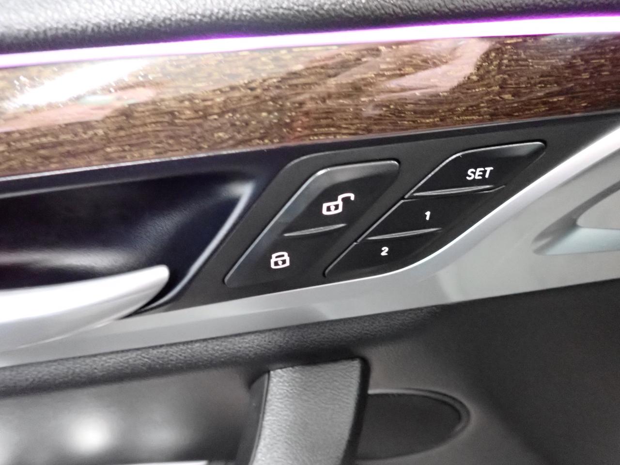 2025 BMW X4 xDrive30i AWD LEATHER NAVI SUNROOF Photo
