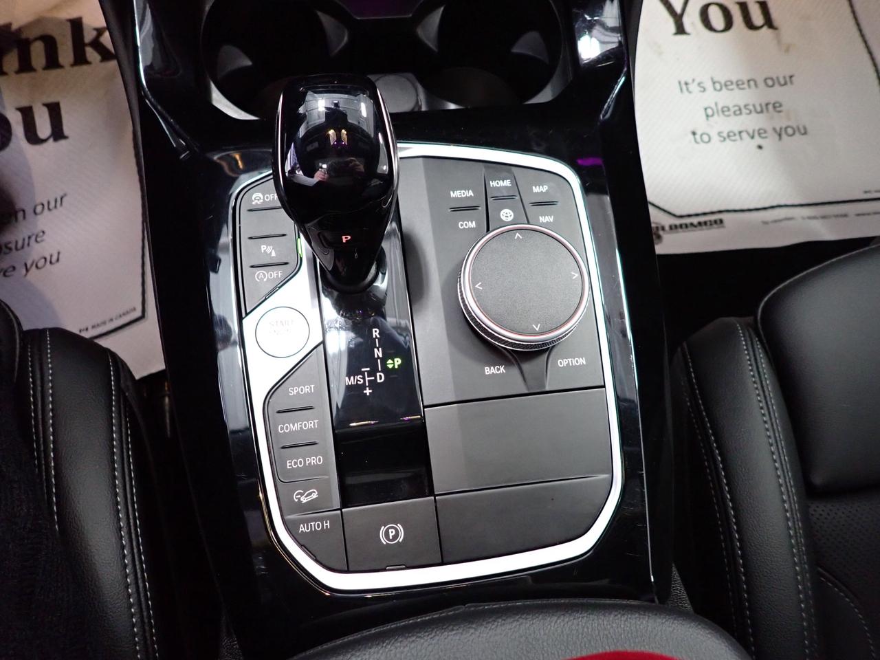 2025 BMW X4 xDrive30i AWD LEATHER NAVI SUNROOF Photo