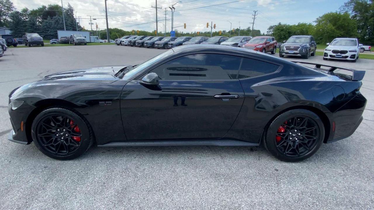2026 Ford Mustang GT Premium Photo