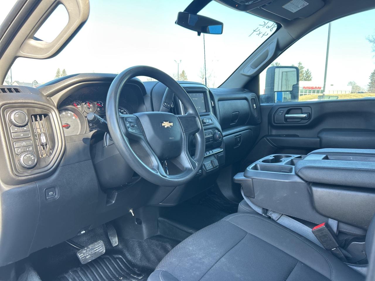 2023 Chevrolet SILVERADO 2500HD Work Truck 6.6L   6 Pass   Clean Carfax Photo