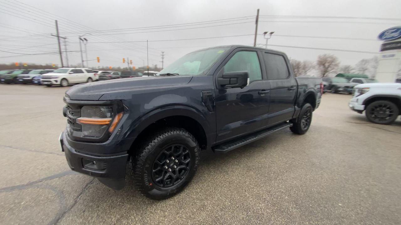 2026 Ford F-150 XLT Photo3