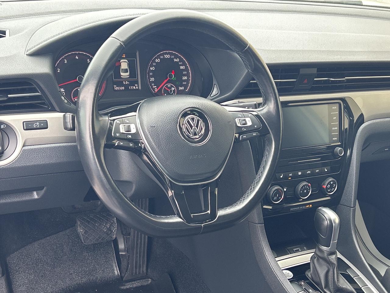 2020 Volkswagen Passat Comfortline BACUP CAM,HEATED SEATS *BELLEVILLE** Photo