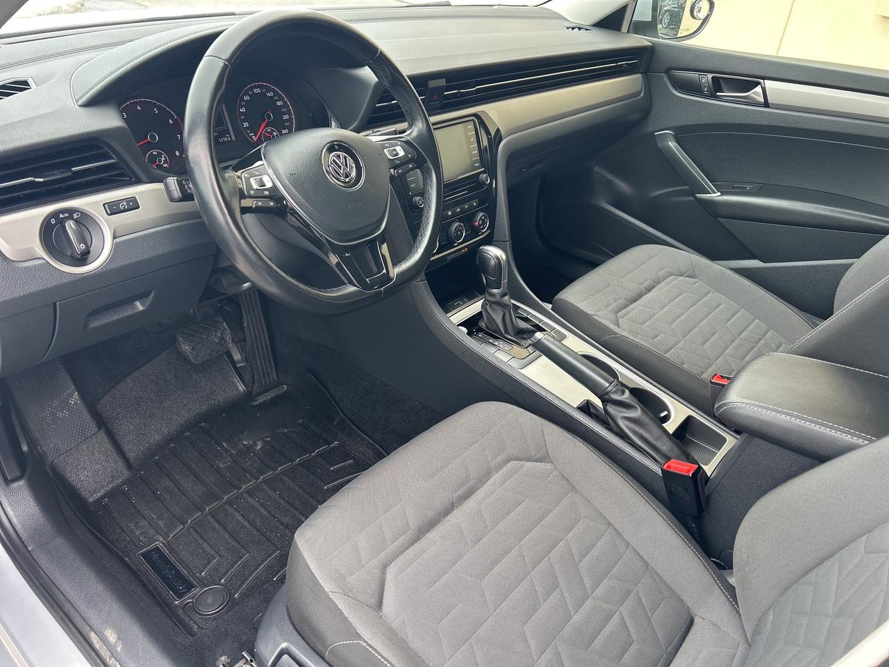 2020 Volkswagen Passat Comfortline BACUP CAM,HEATED SEATS *BELLEVILLE** Photo