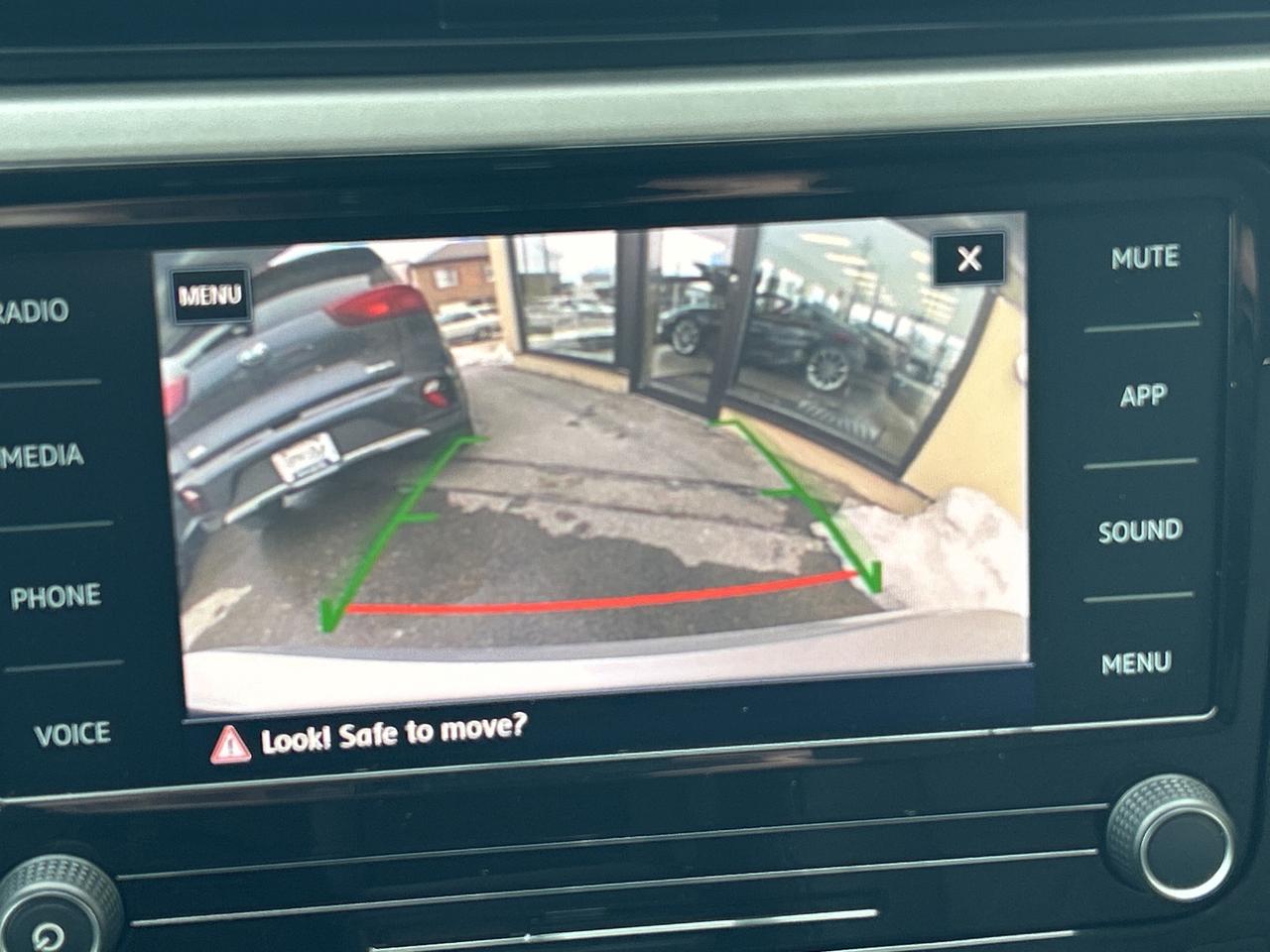 2020 Volkswagen Passat Comfortline BACUP CAM,HEATED SEATS *BELLEVILLE** Photo