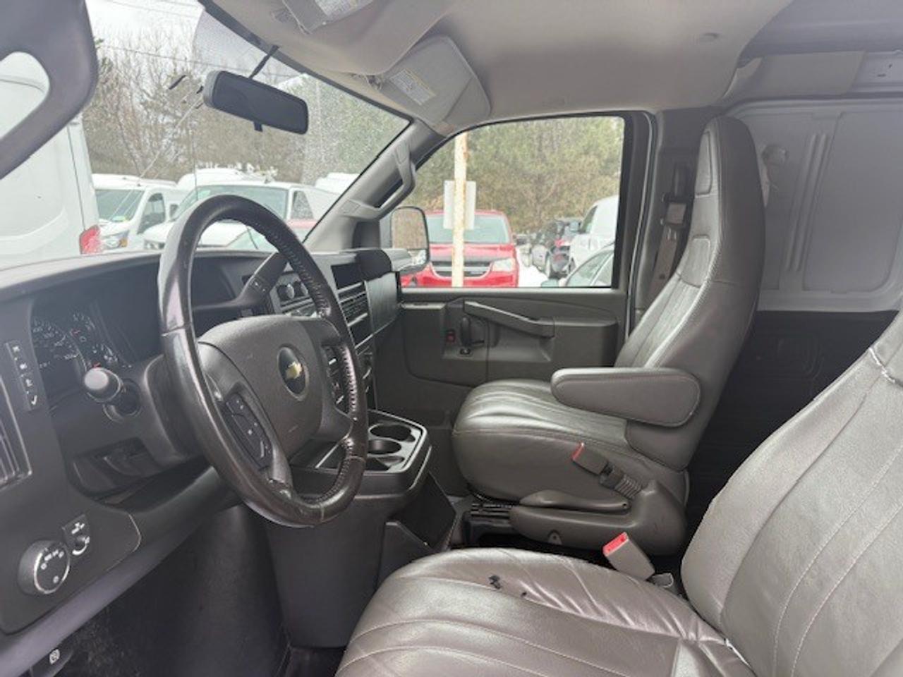 2023 Chevrolet Express No Windows, Extended van Photo