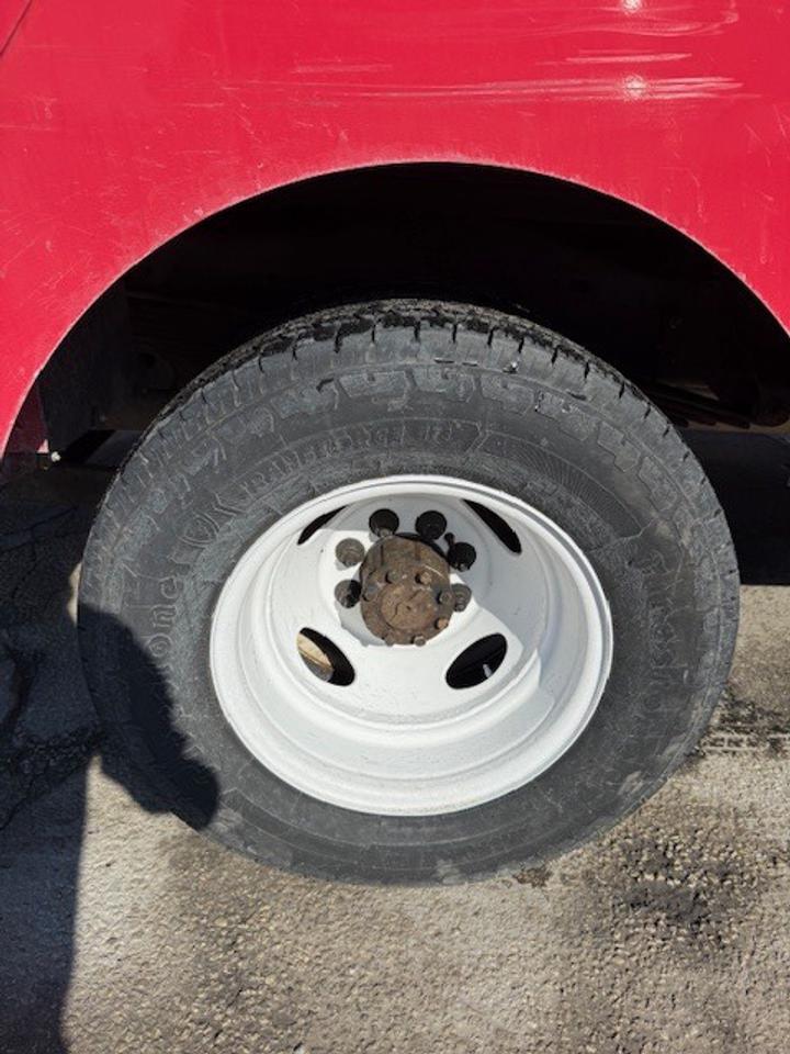 2017 Ford E-450 E-450 RH44D Boom Truck Photo