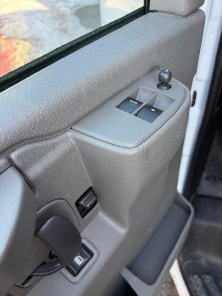 2023 Chevrolet Express 16,000 Kms from new. 5.99% rates.  NO WINDOWS!! Photo