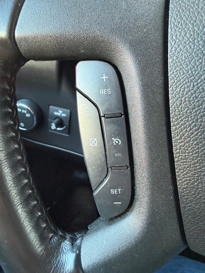 2023 Chevrolet Express 16,000 Kms from new. 5.99% rates.  NO WINDOWS!! Photo