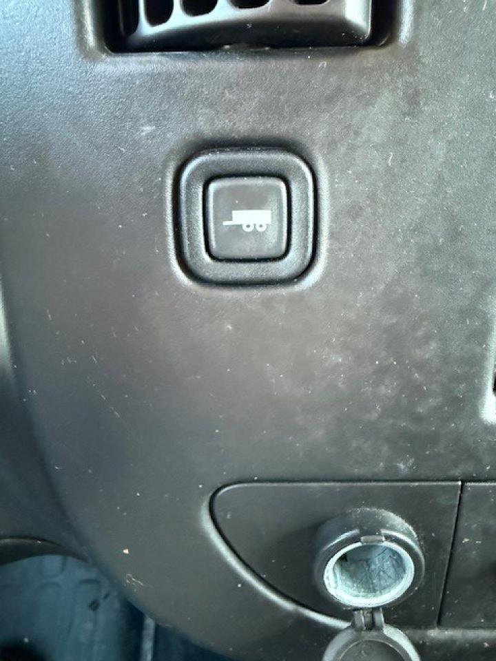 2023 Chevrolet Express 16,000 Kms from new. 5.99% rates.  NO WINDOWS!! Photo