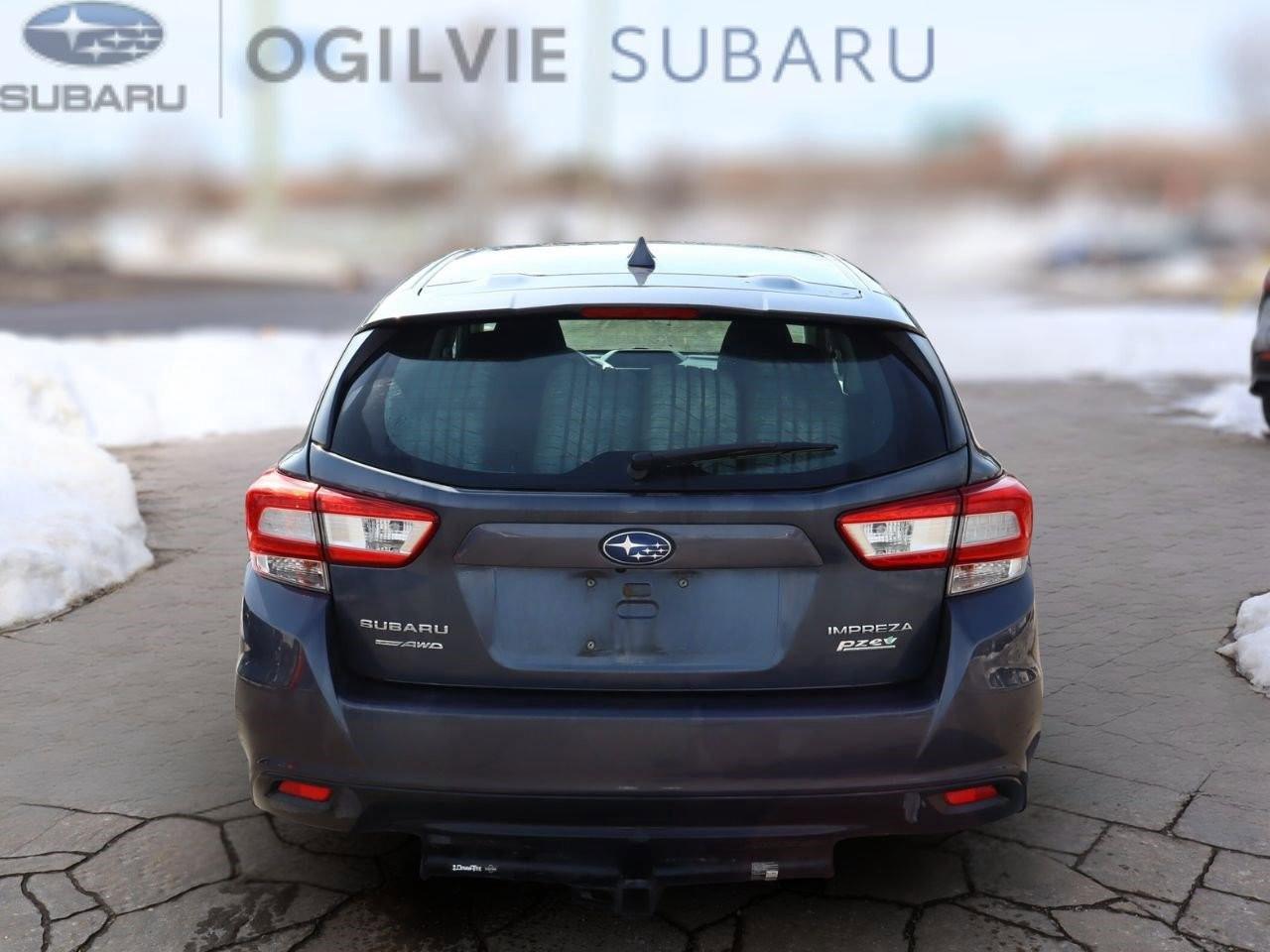 2017 Subaru Impreza Touring (CVT) 4dr Hatchback Photo