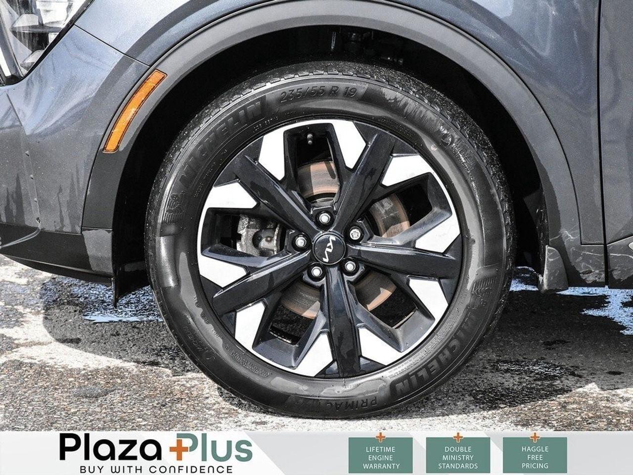 2023 Kia Sportage X-Line 1 Owner   All Wheel Drive   Certified   / Photo4