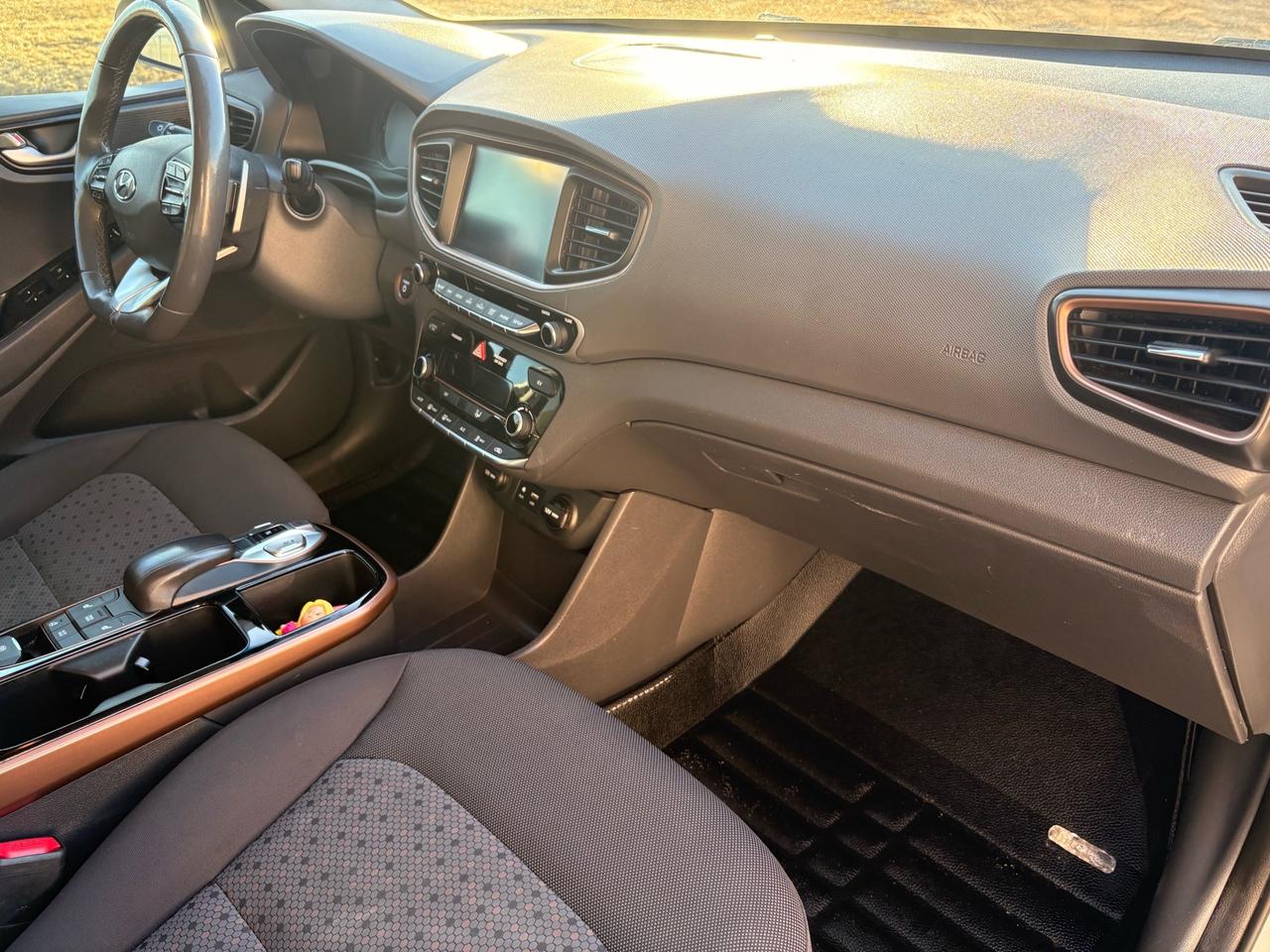 2017 Hyundai Ioniq Electric 5dr HB Limited, Low Mileage Photo