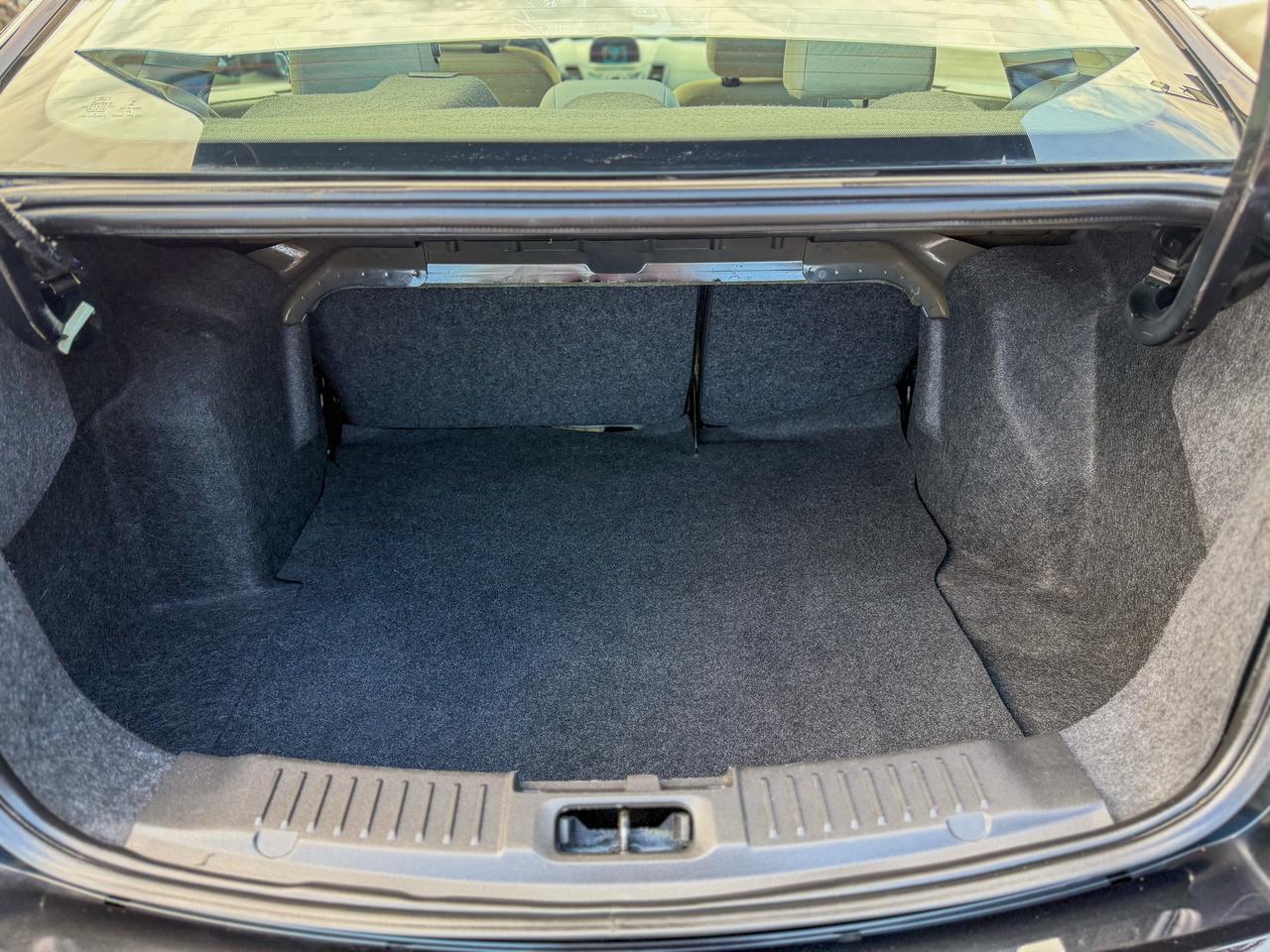 2014 Ford Fiesta SE/LOW KM/BLUETOOTH/HEATED SEATS/FUEL EFFICIENT Photo