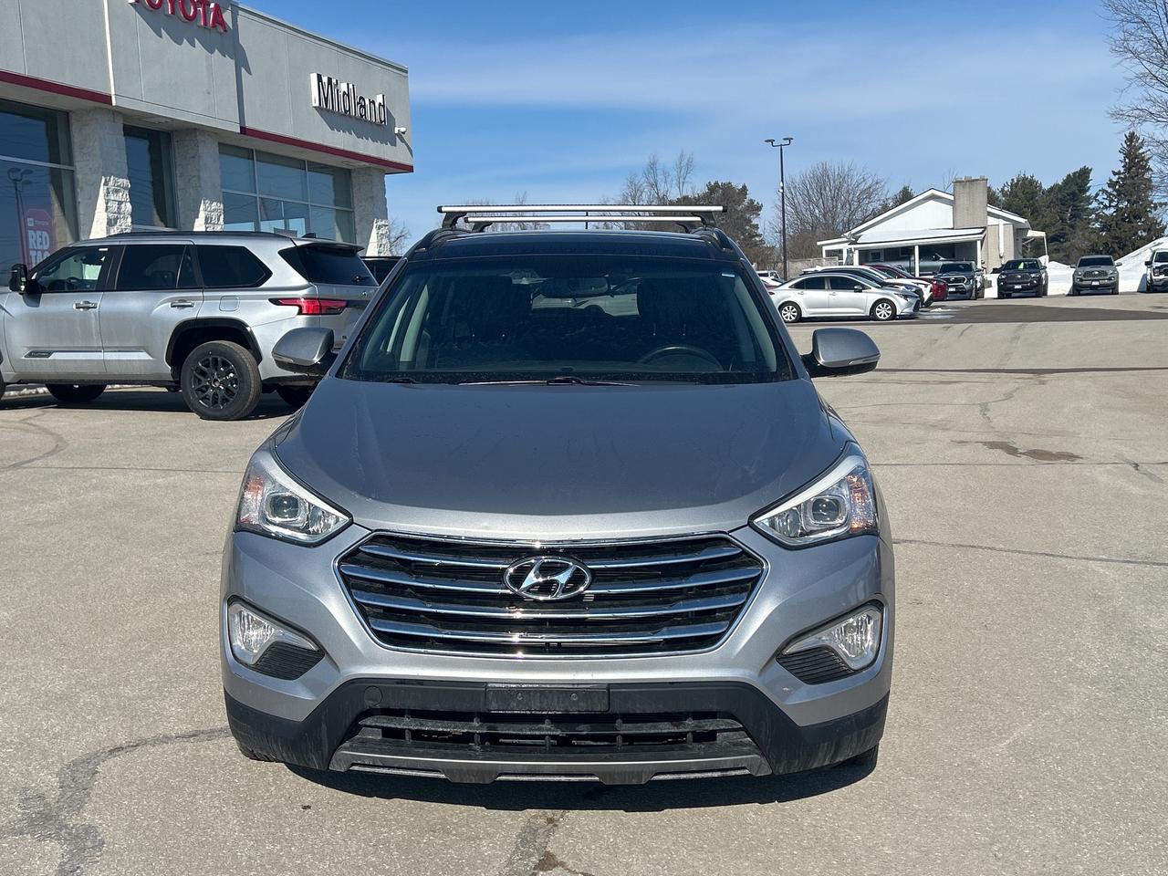 2016 Hyundai Santa Fe XL Limited Adventure Edition Photo