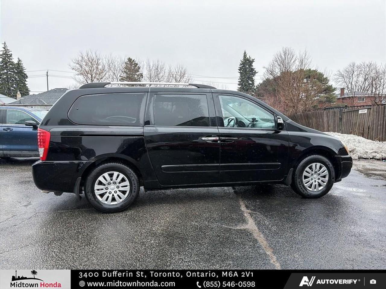 2011 Kia Sedona AS IS Photo
