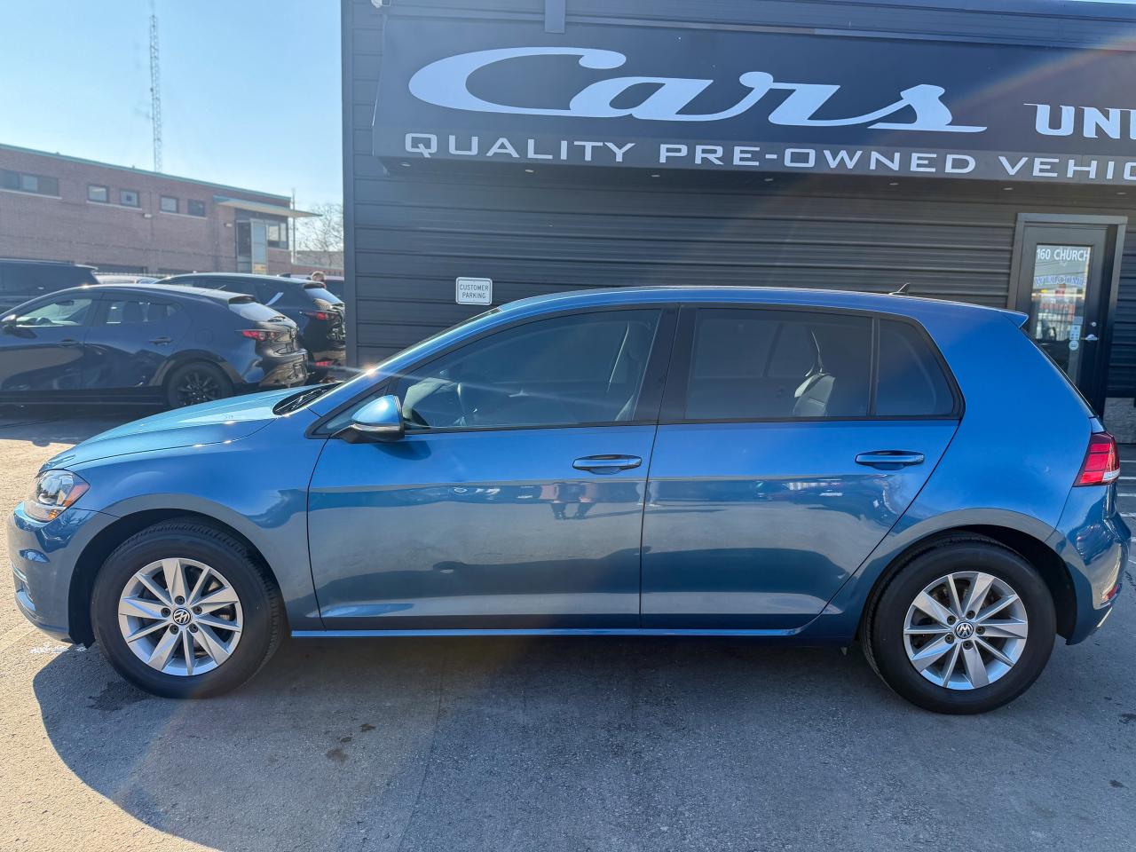 2019 Volkswagen Golf Comfortline   HATCHBACK   LOW KM   CAMERA   1.4L Photo