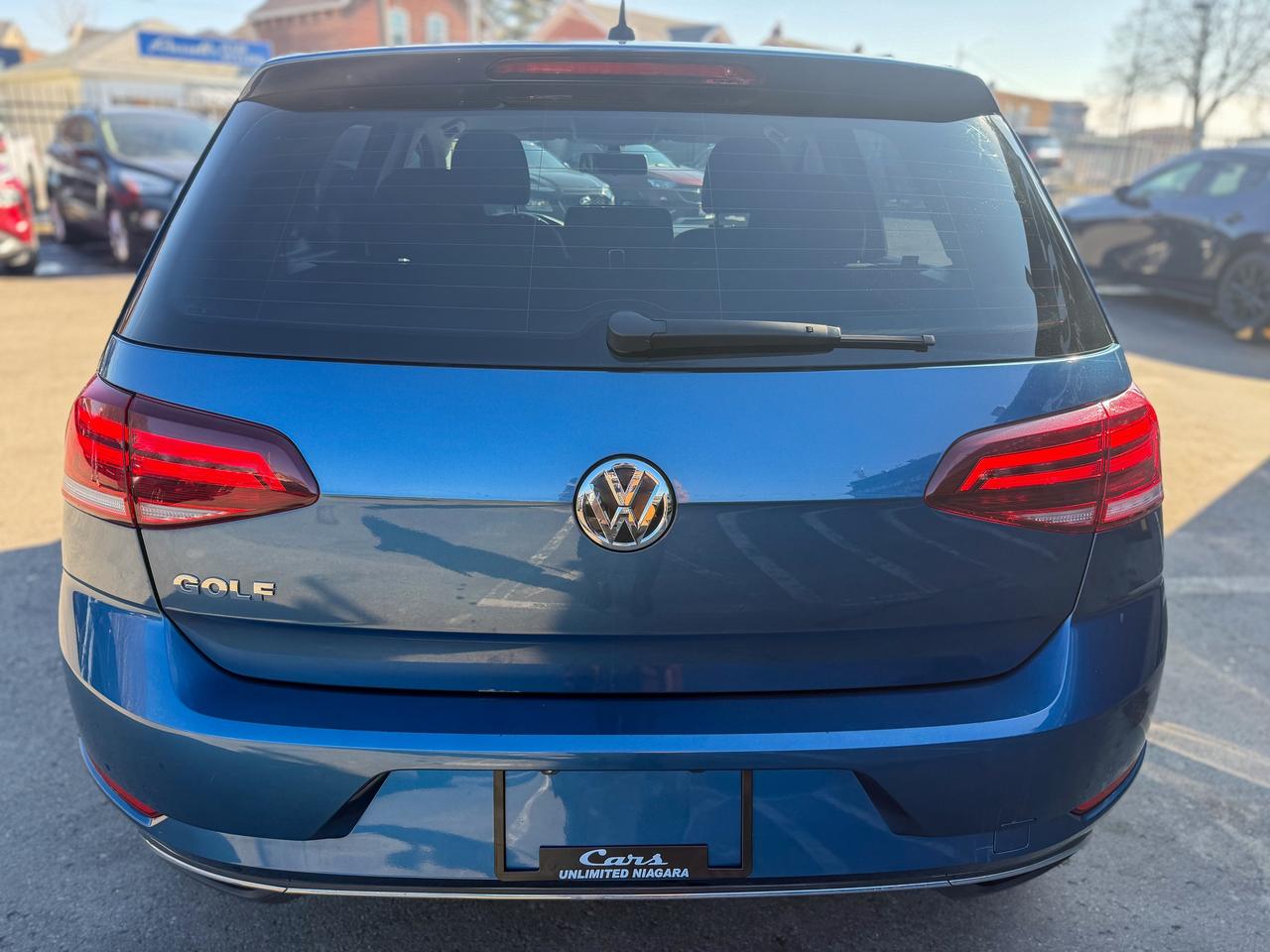 2019 Volkswagen Golf Comfortline   HATCHBACK   LOW KM   CAMERA   1.4L Photo