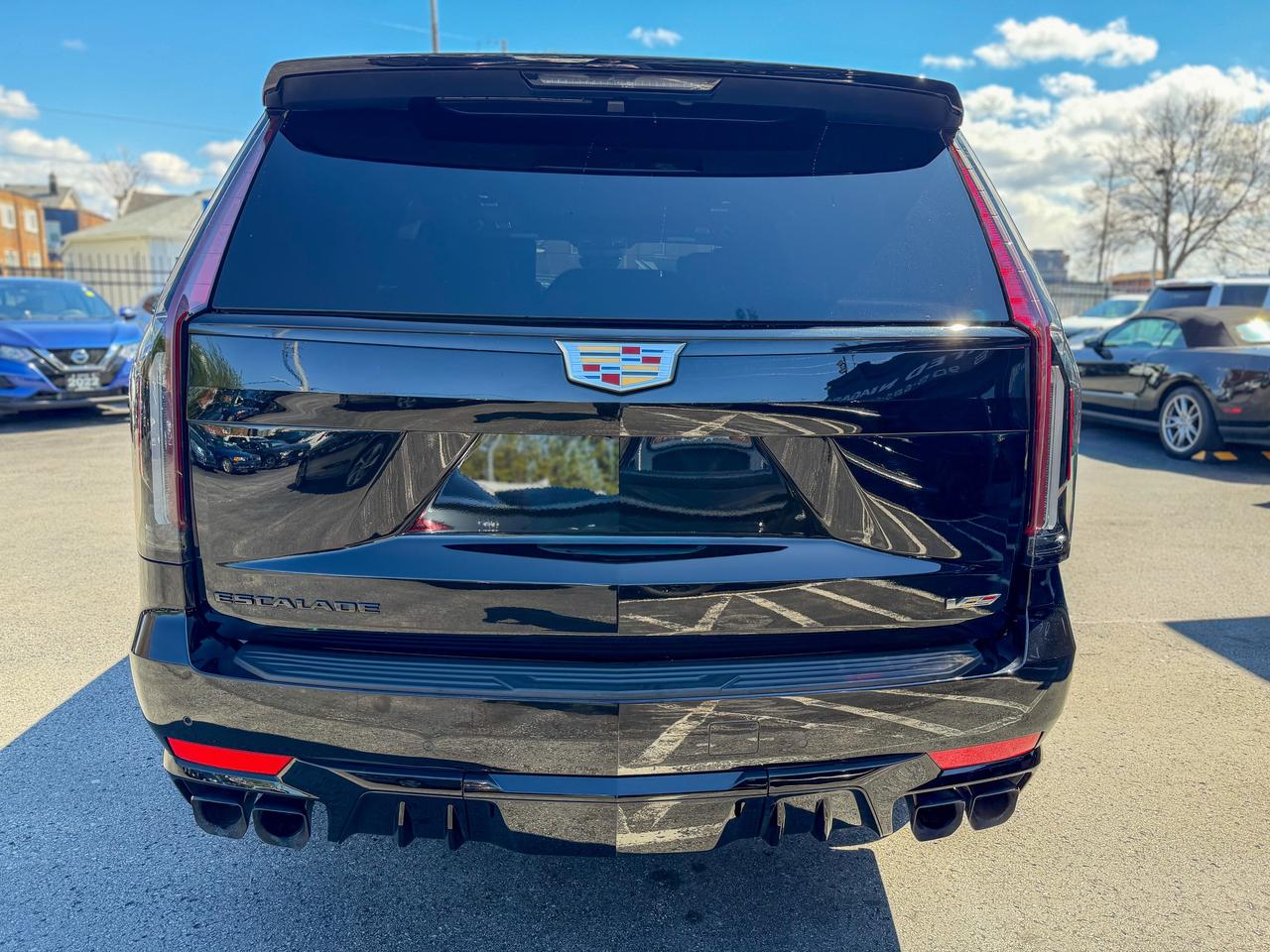 2023 Cadillac Escalade AWD 4dr V-Series Photo