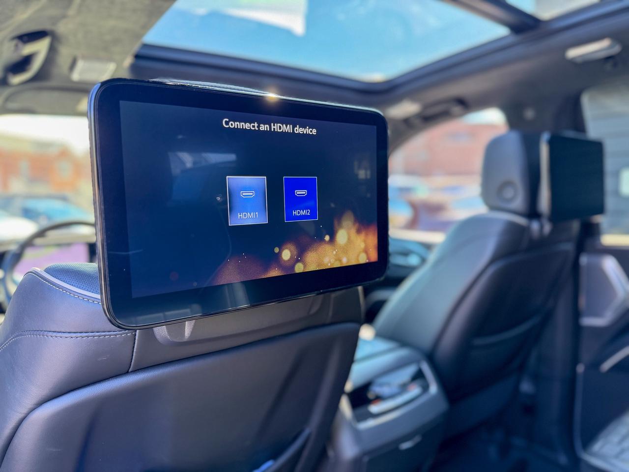 2023 Cadillac Escalade AWD 4dr V-Series Photo