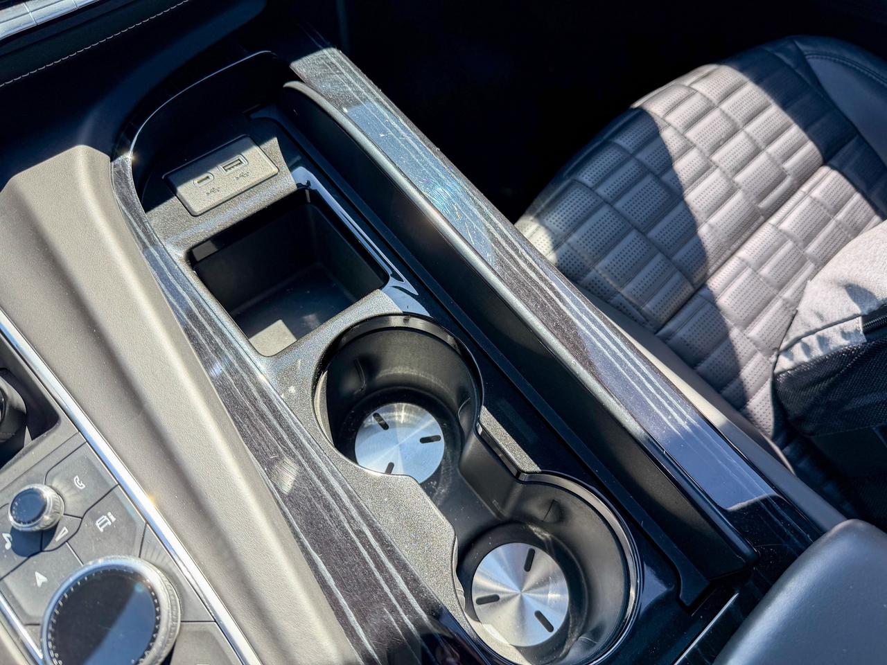 2023 Cadillac Escalade AWD 4dr V-Series Photo