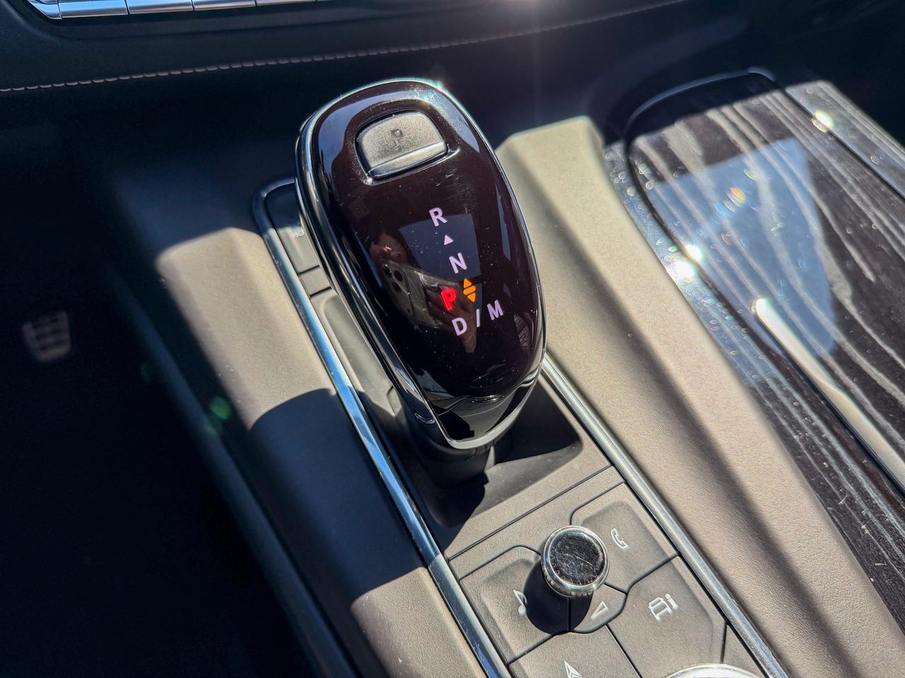 2023 Cadillac Escalade AWD 4dr V-Series Photo