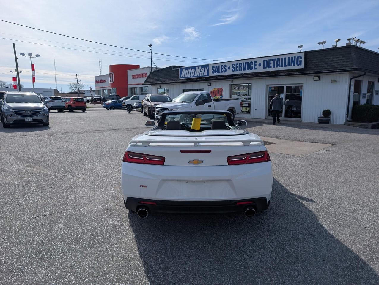 2018 Chevrolet Camaro 1LT 2dr Convertible Photo4