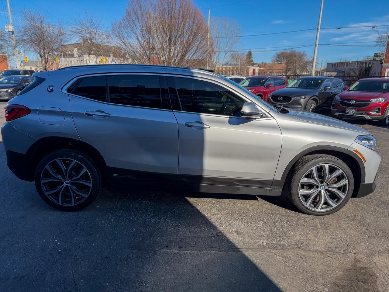 2018 BMW X2 xDrive28i/LOW KM/NAVI/HUD/ROOF/CAMERA/FULL SERVICE Photo