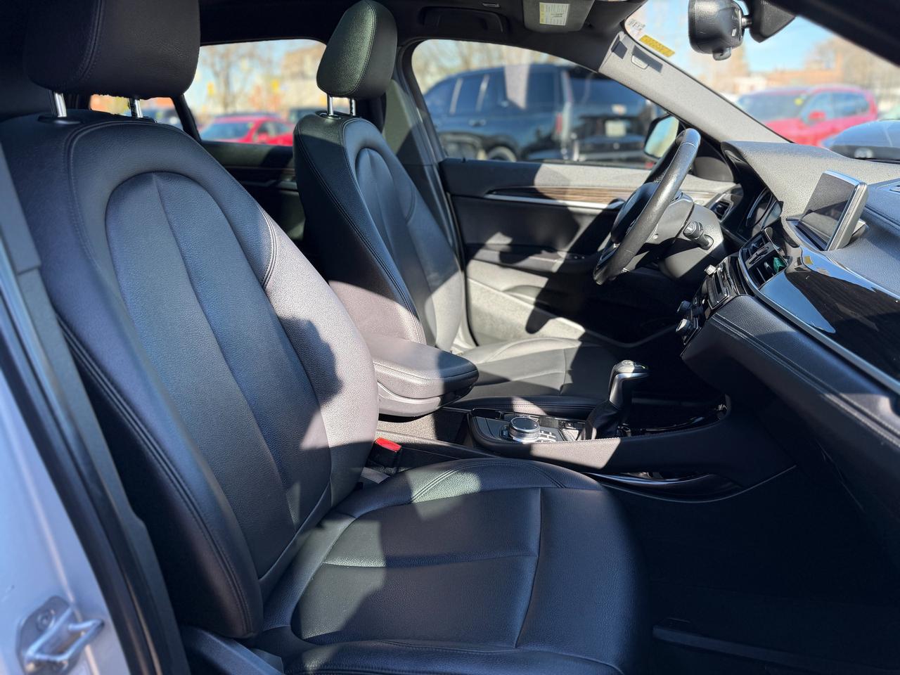 2018 BMW X2 xDrive28i/LOW KM/NAVI/HUD/ROOF/CAMERA/FULL SERVICE Photo