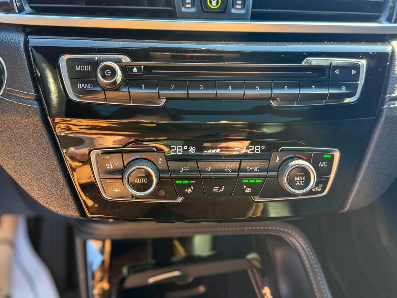2018 BMW X2 xDrive28i/LOW KM/NAVI/HUD/ROOF/CAMERA/FULL SERVICE Photo