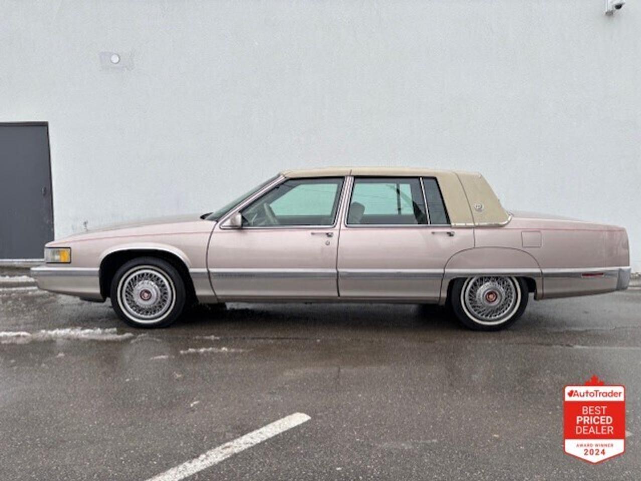 1991 Cadillac Fleetwood V8 **VINYL TOP-SENIOR DRIVEN-NO ACCIDENTS** Photo