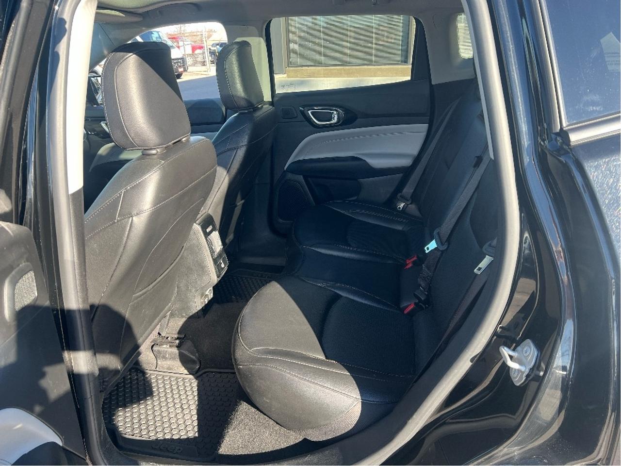 2022 Jeep Compass Limited 4x4 *SUN *LTHR *PWR SEAT *PREMIUM AUDIO Photo