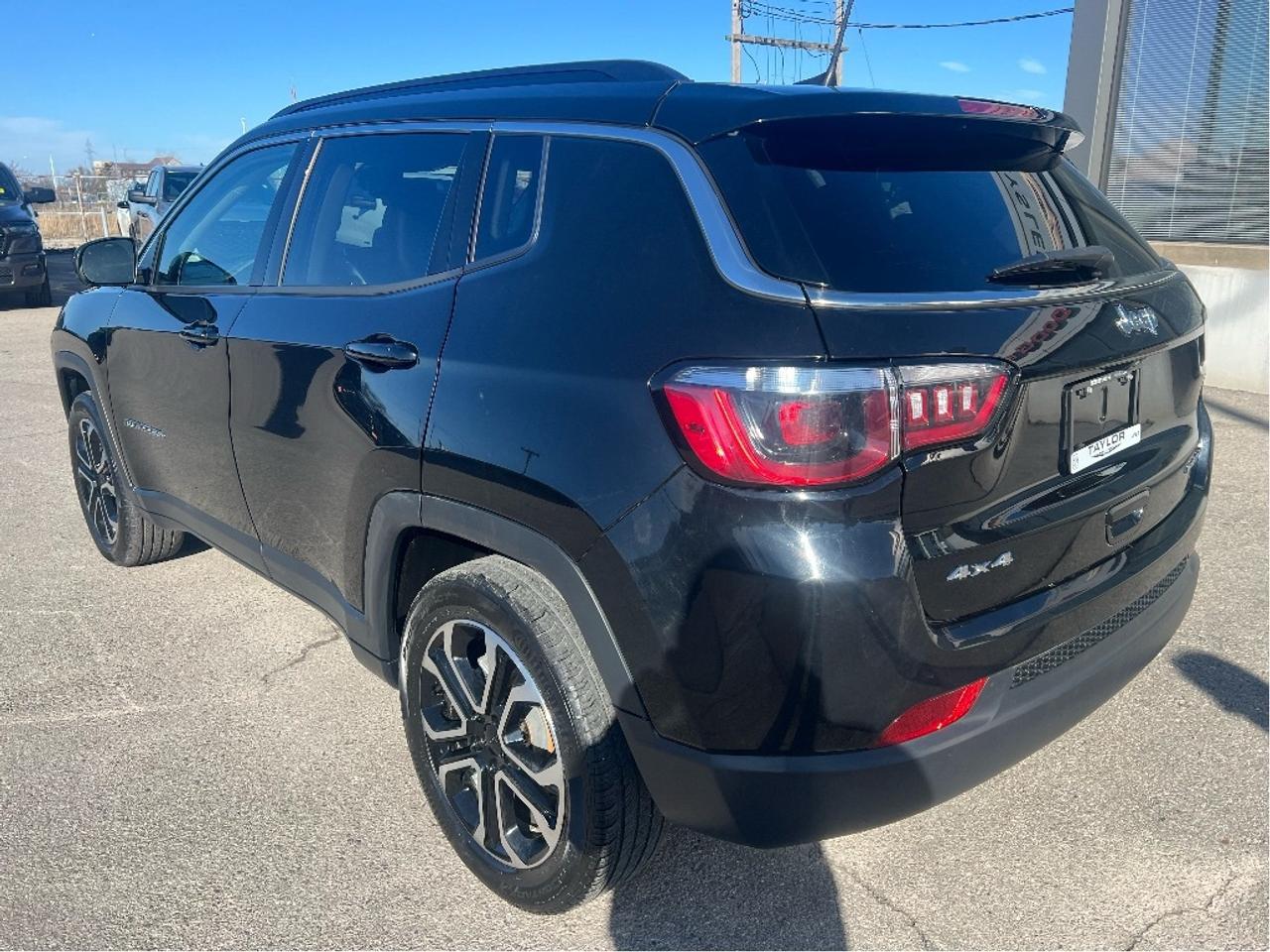 2022 Jeep Compass Limited 4x4 *SUN *LTHR *PWR SEAT *PREMIUM AUDIO Photo