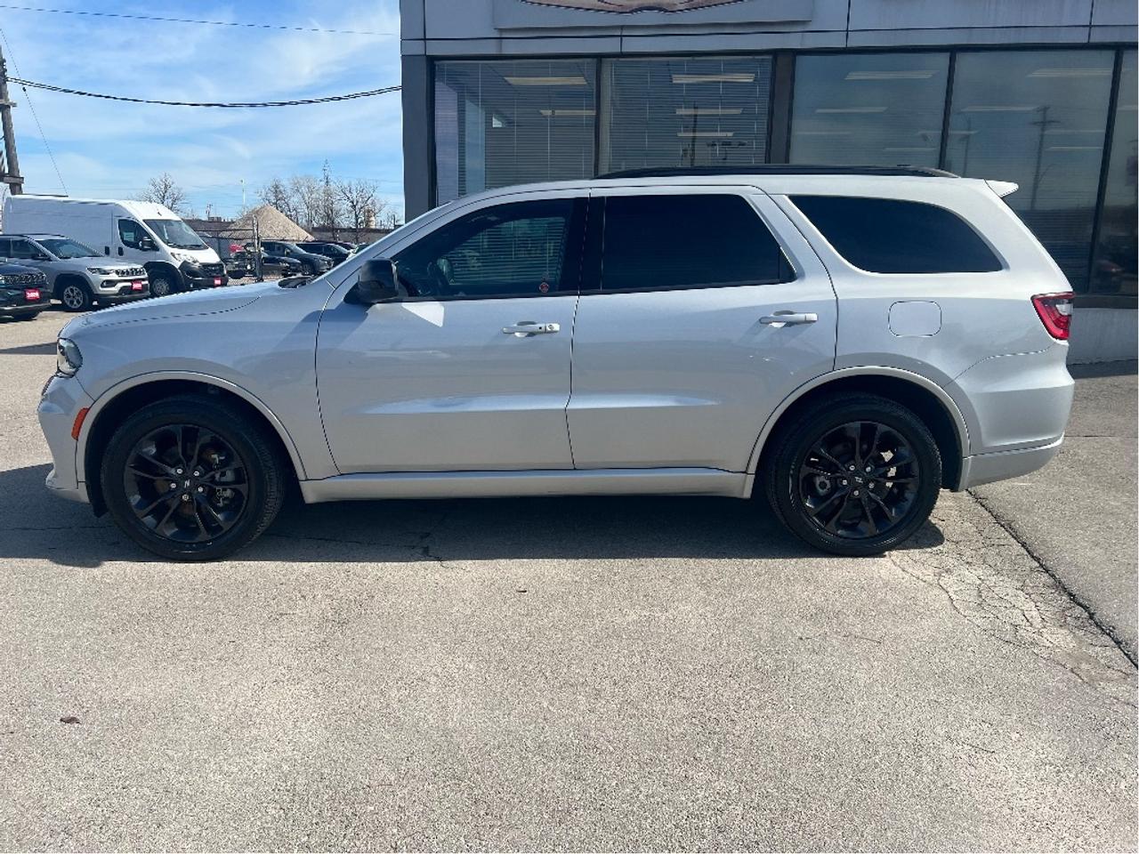 2023 Dodge Durango SXT Plus AWD Blacktop *TOW *SUN *7-PASS *LOW KMS Photo