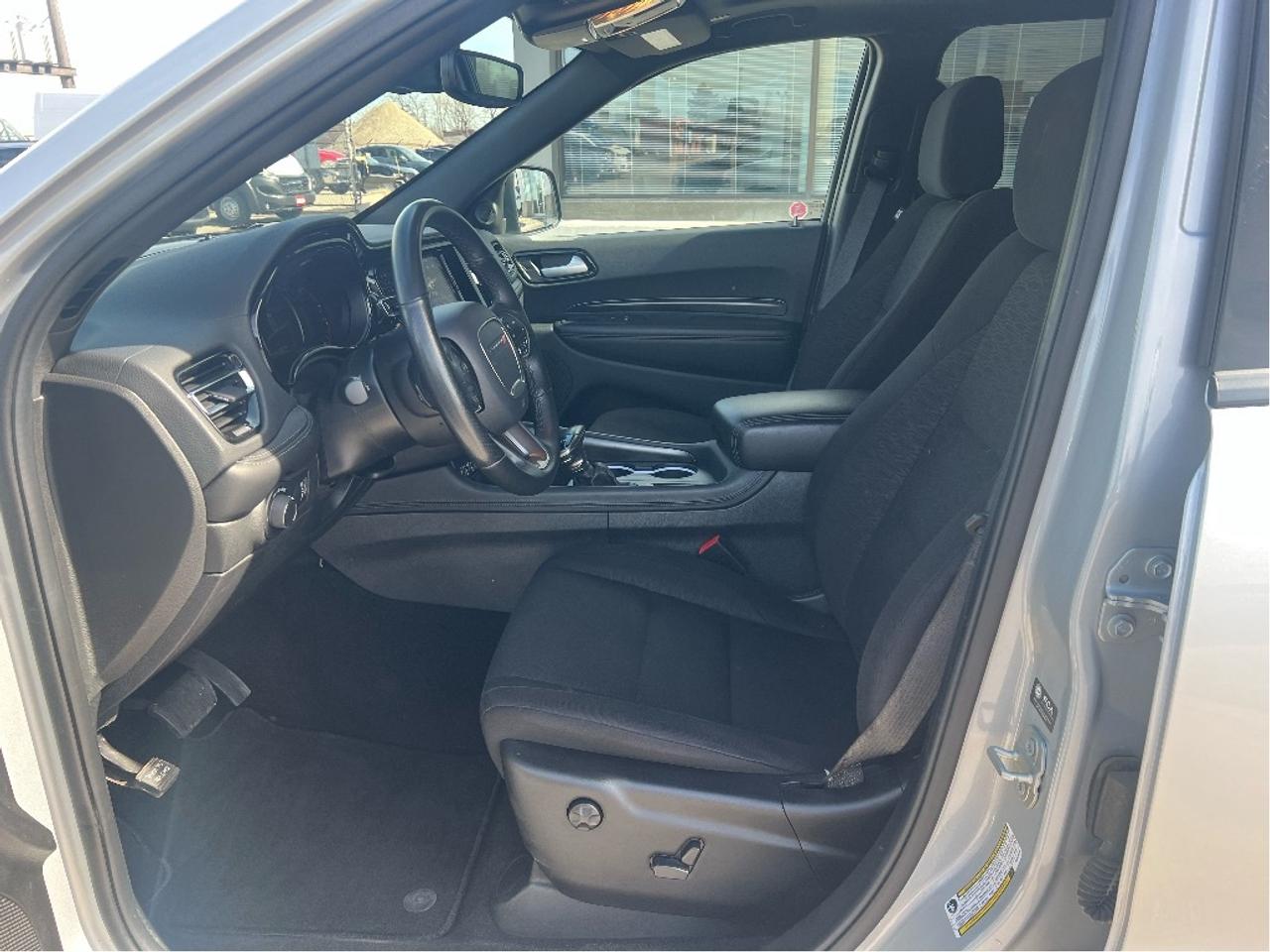 2023 Dodge Durango SXT Plus AWD Blacktop *TOW *SUN *7-PASS *LOW KMS Photo