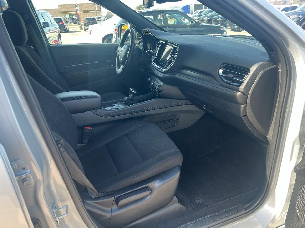 2023 Dodge Durango SXT Plus AWD Blacktop *TOW *SUN *7-PASS *LOW KMS Photo