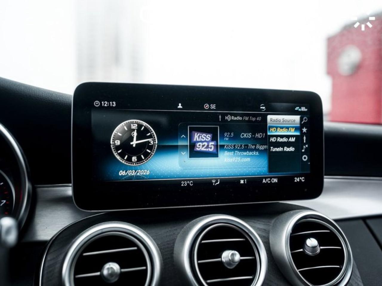 2020 Mercedes-Benz C-Class C 300 Sunroof AMG Package Navi Blind Spot Assist Photo