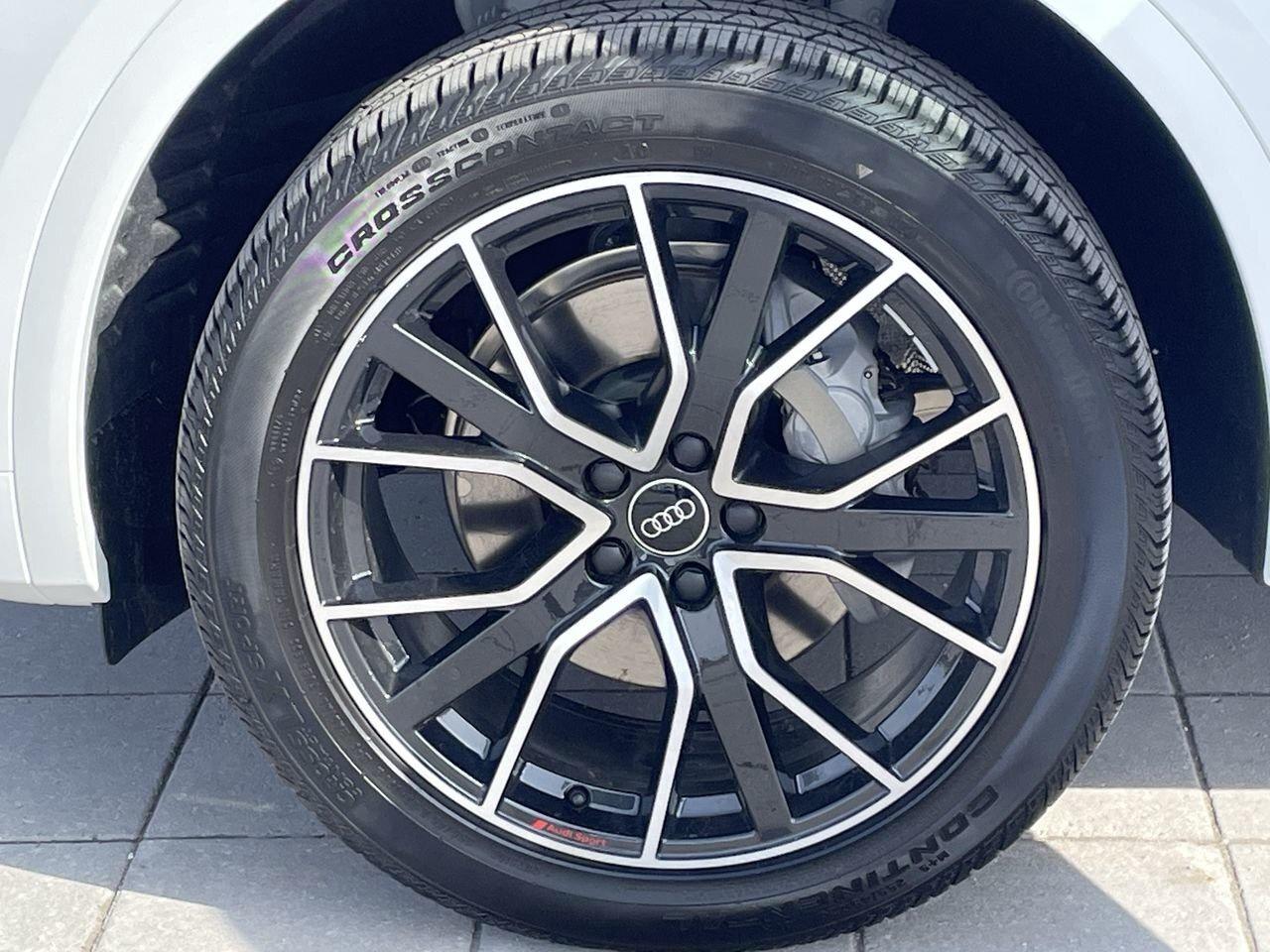 2023 Audi Q5 45 2.0T Progressiv quattro 7sp S Tronic   S Line B Photo