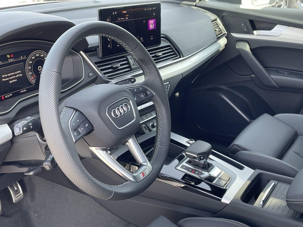 2023 Audi Q5 45 2.0T Progressiv quattro 7sp S Tronic   S Line B Photo