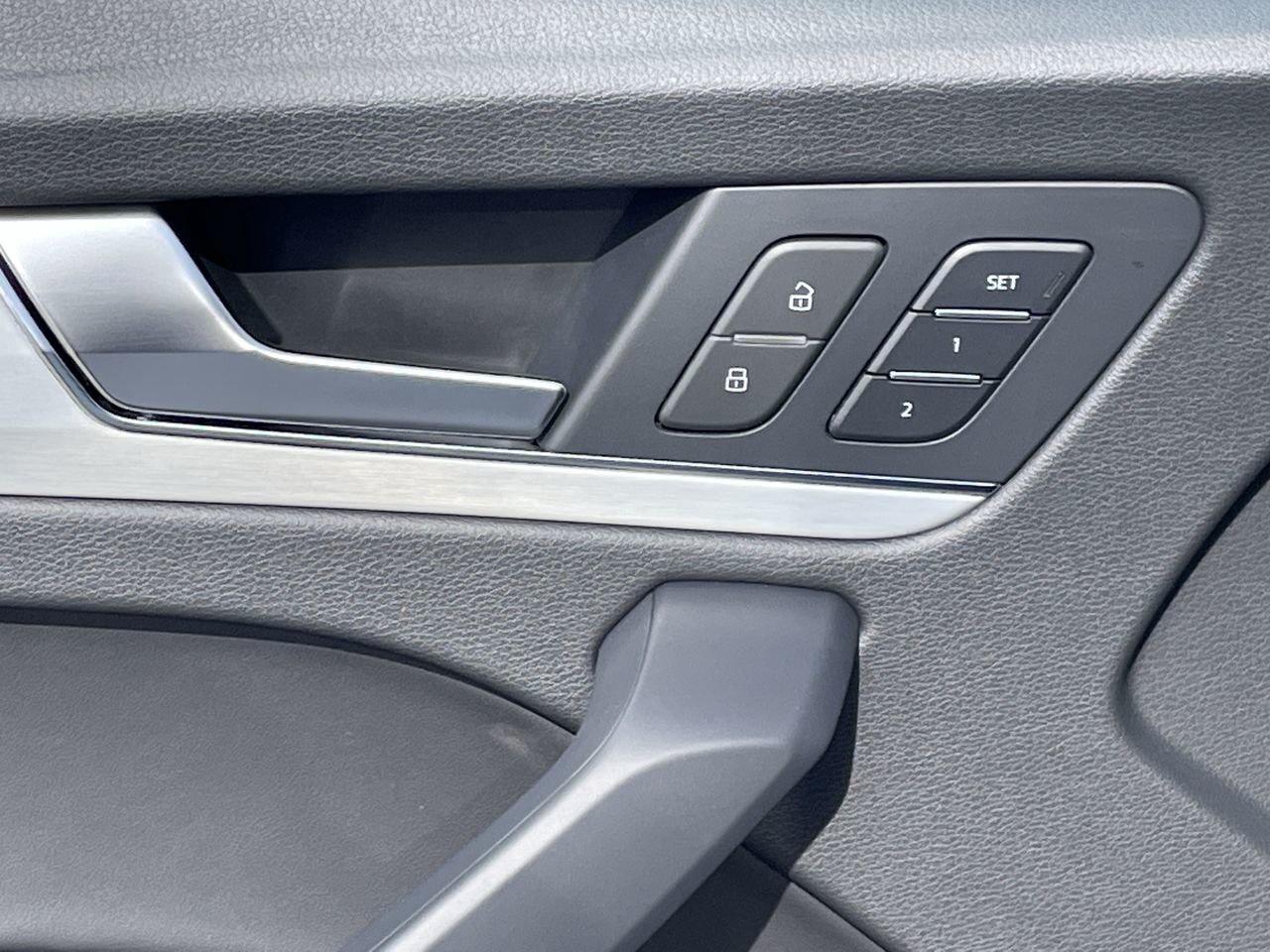 2023 Audi Q5 45 2.0T Progressiv quattro 7sp S Tronic   S Line B Photo