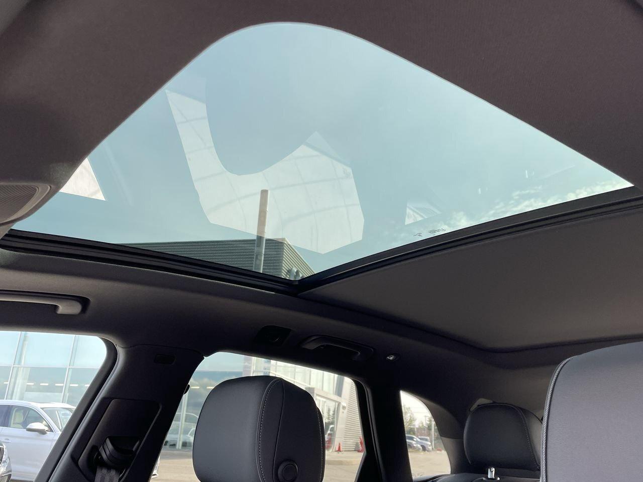 2023 Audi Q5 45 2.0T Progressiv quattro 7sp S Tronic   S Line B Photo