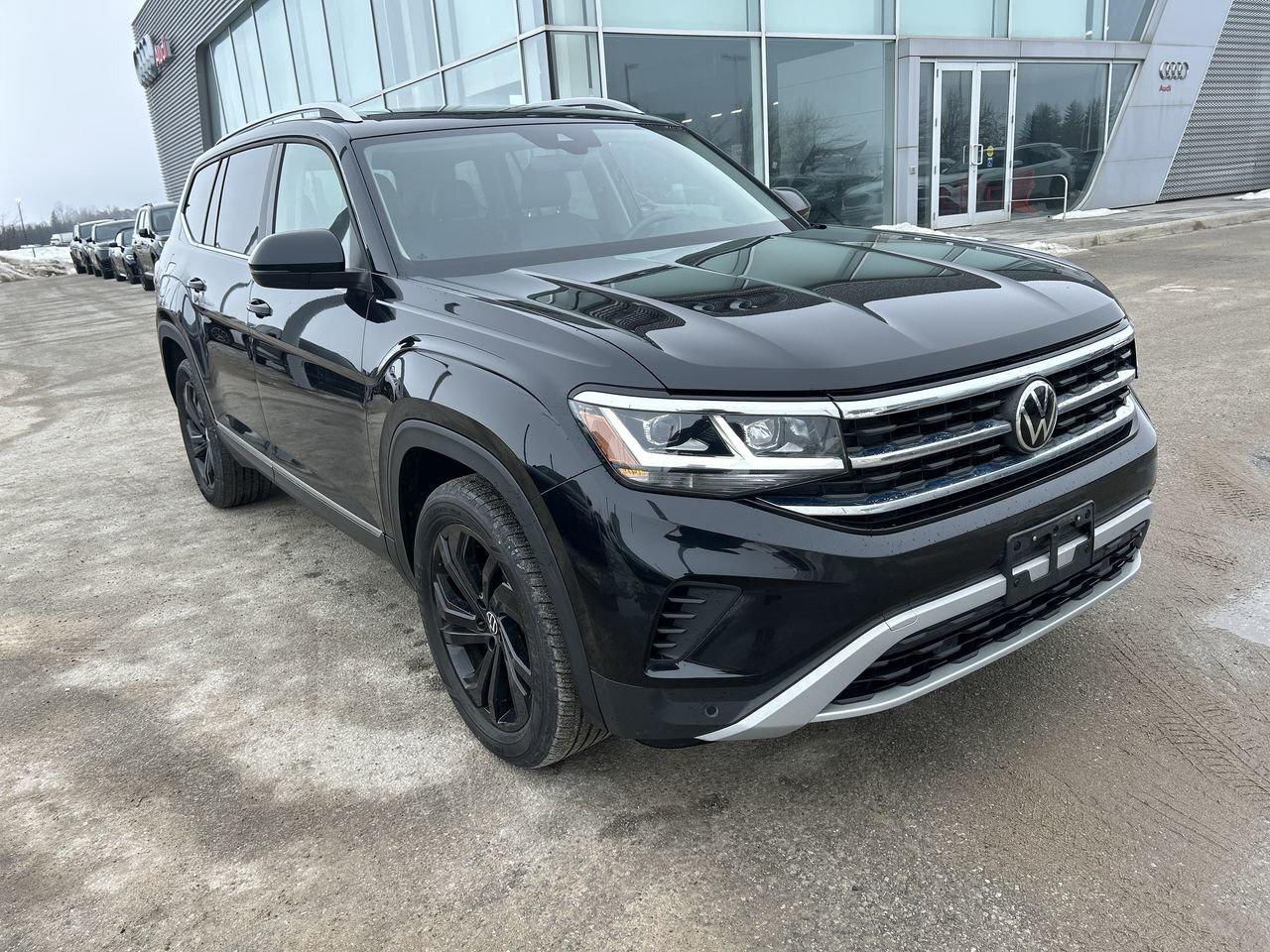 2022 Volkswagen Atlas Highline 3.6L   Low Km's   Accident-Free Photo