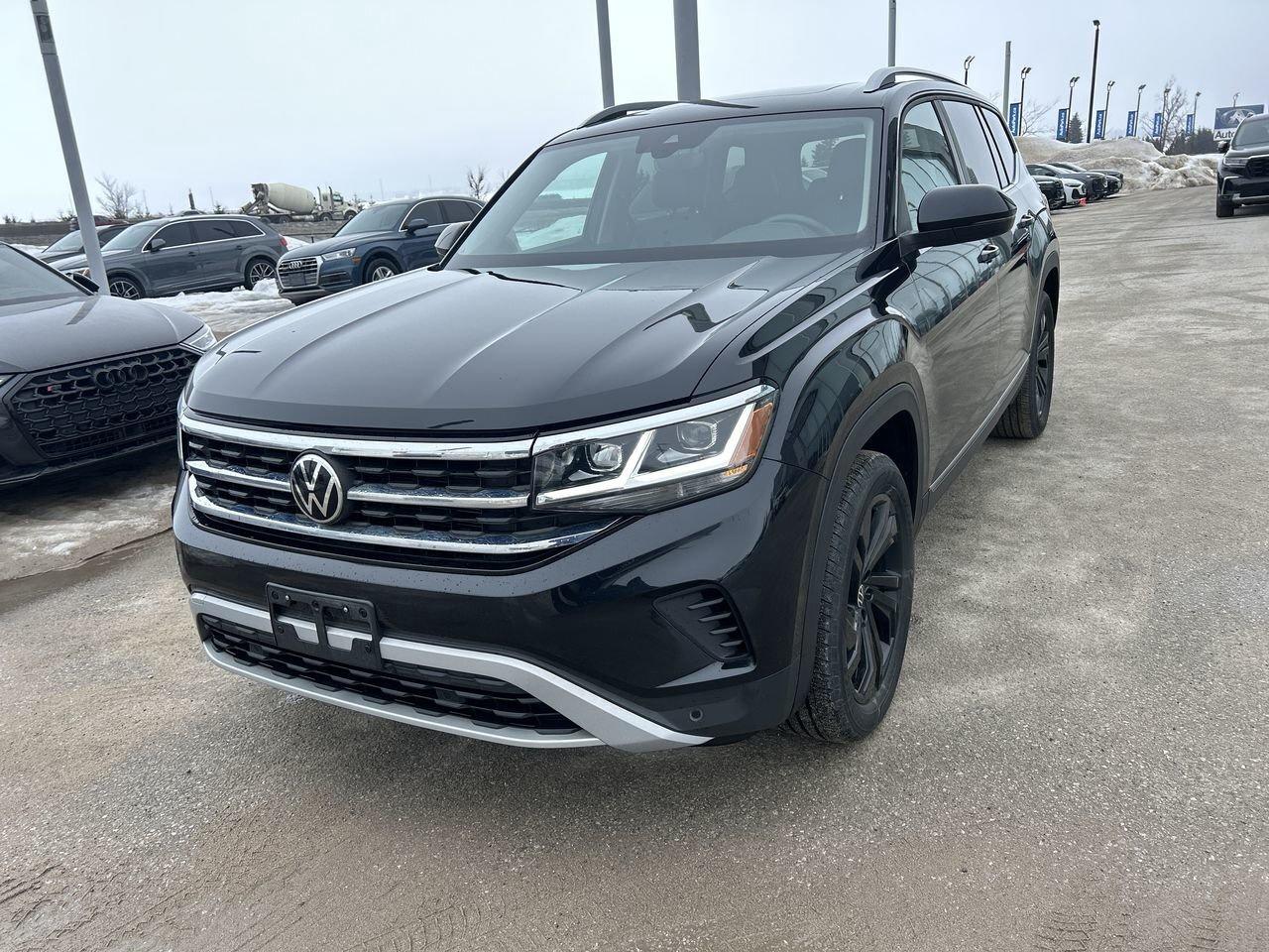 2022 Volkswagen Atlas Highline 3.6L   Low Km's   Accident-Free Photo