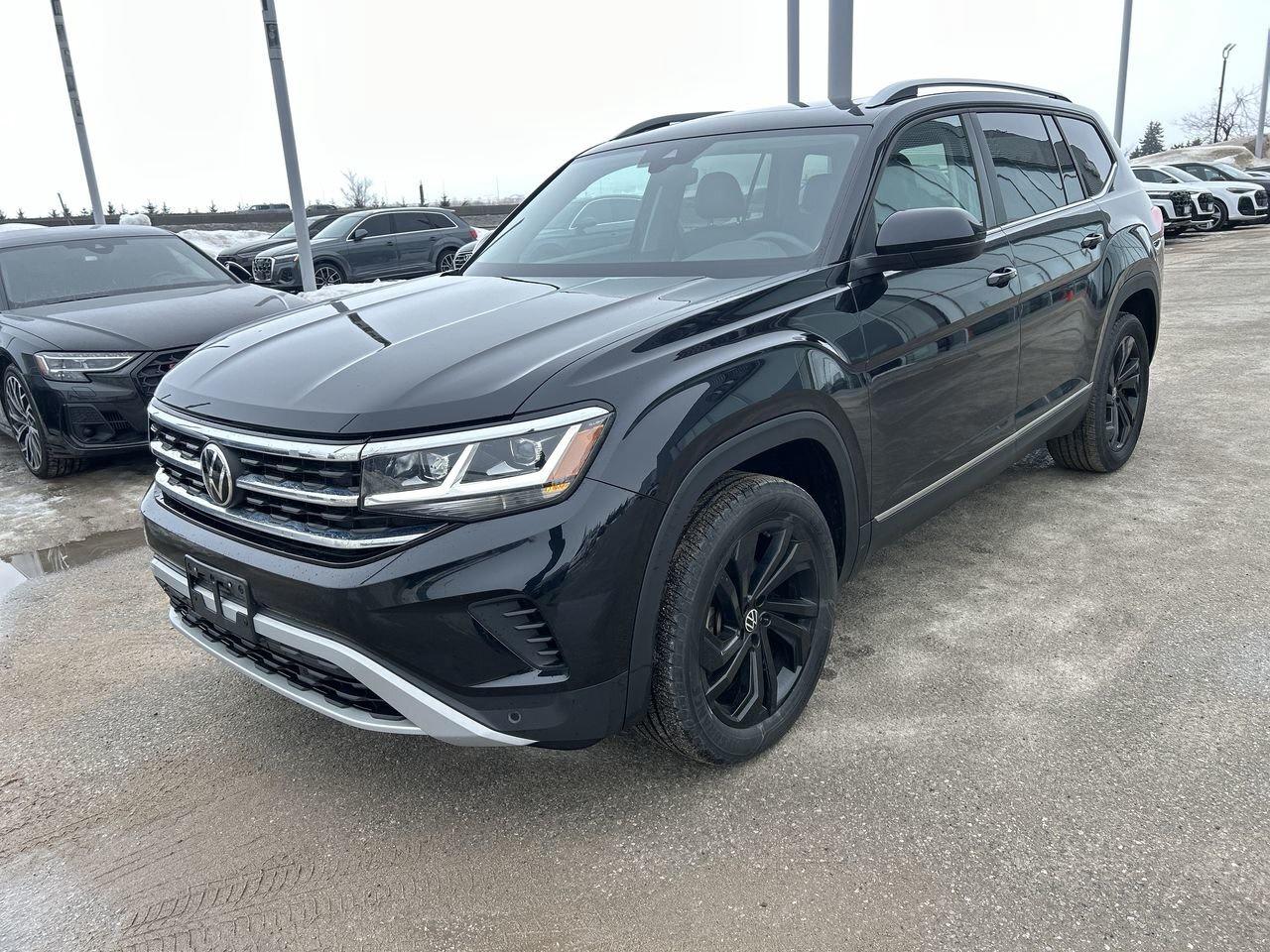 2022 Volkswagen Atlas Highline 3.6L   Low Km's   Accident-Free Photo