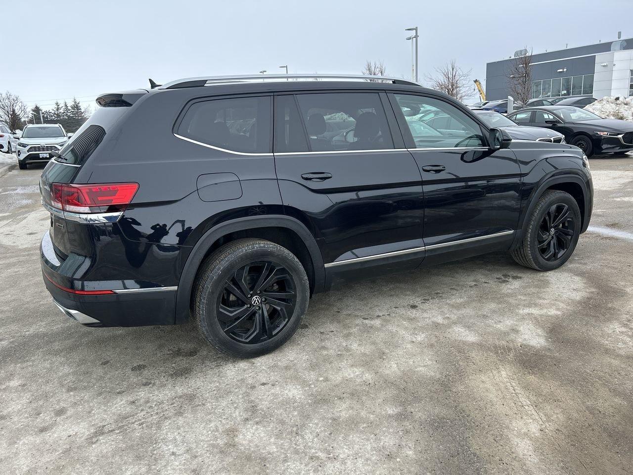 2022 Volkswagen Atlas Highline 3.6L   Low Km's   Accident-Free Photo