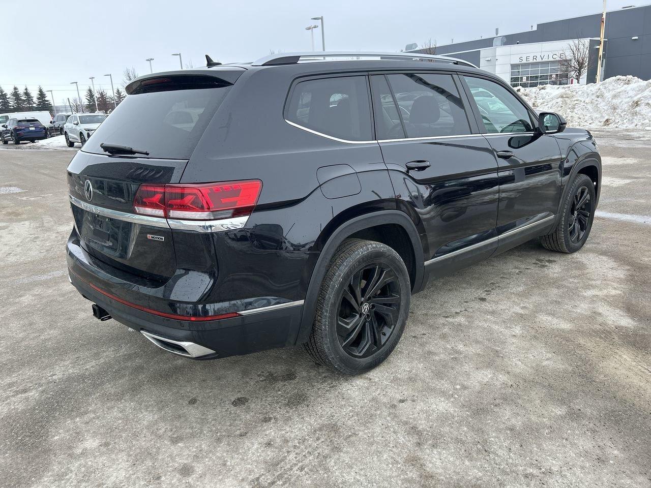 2022 Volkswagen Atlas Highline 3.6L   Low Km's   Accident-Free Photo