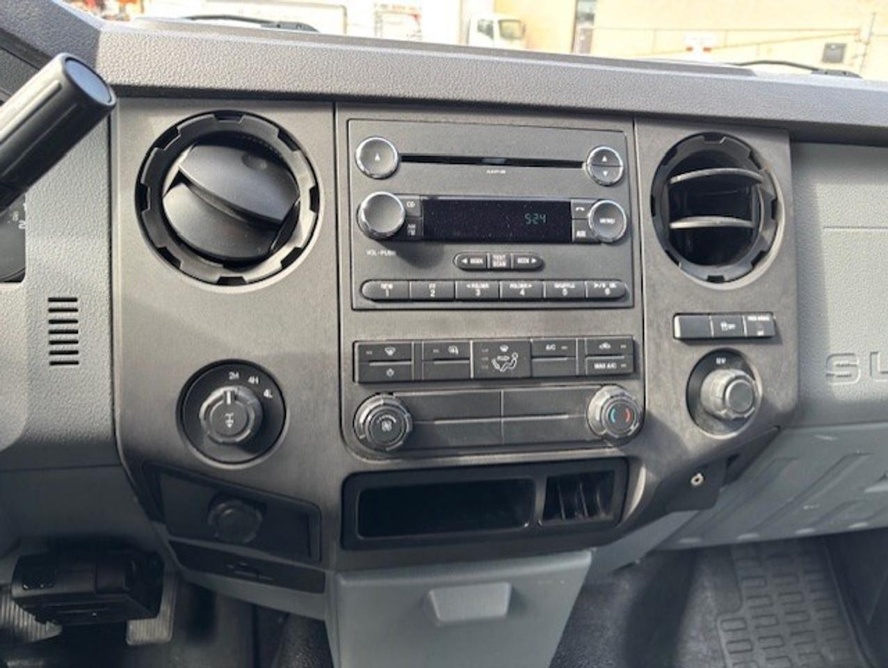 2012 Ford F-250 4WD SUPER CAB-SHORT BOX-CAP-CARGO SLIDE-CERTIFIED Photo