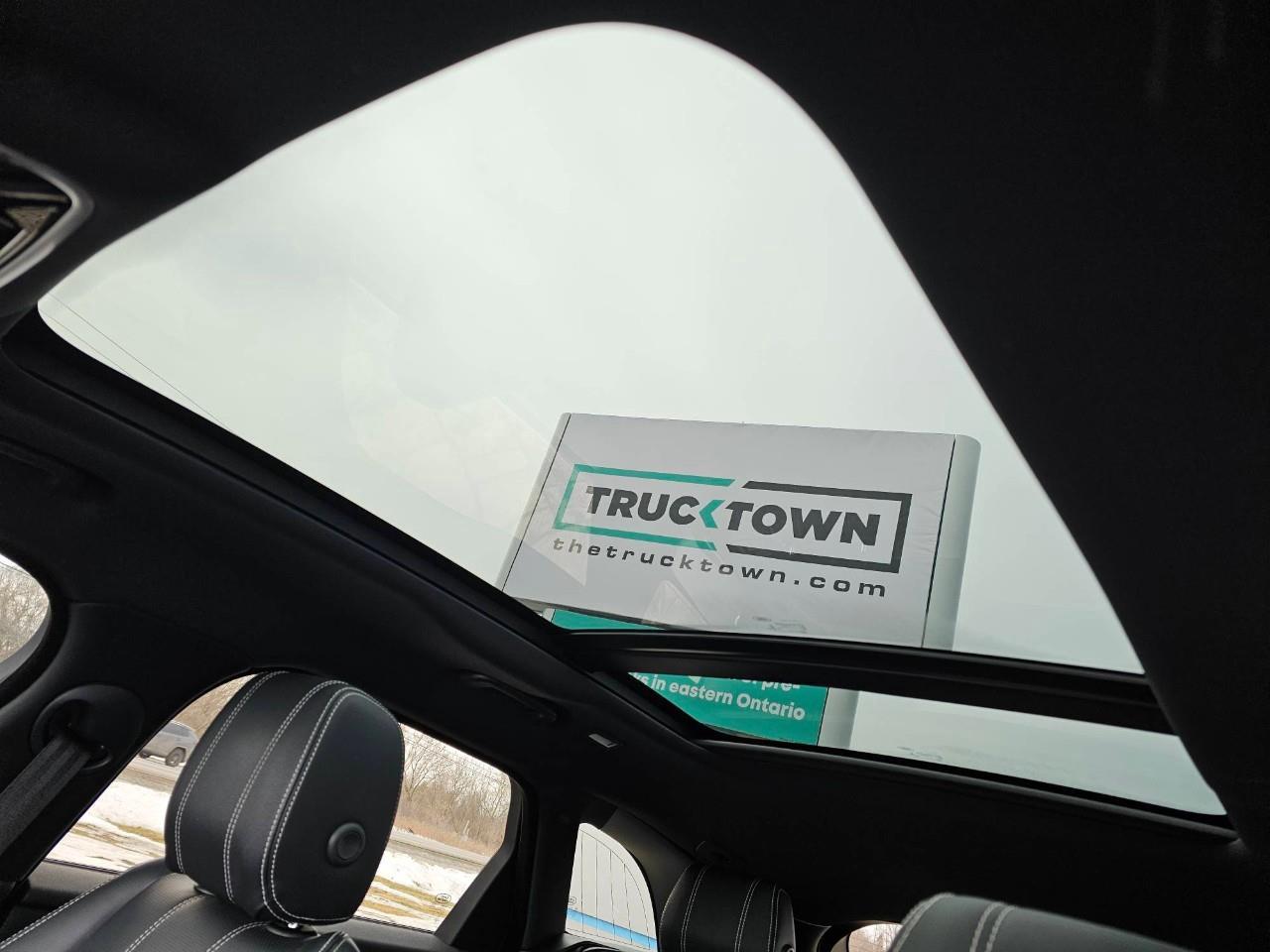 2020 Land Rover Range Rover Velar P250 S 4dr All-Wheel Drive Photo