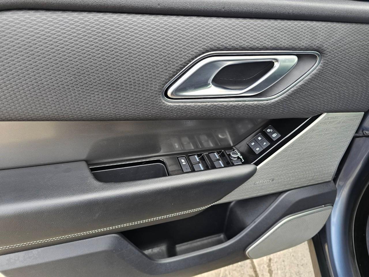 2020 Land Rover Range Rover Velar P250 S 4dr All-Wheel Drive Photo